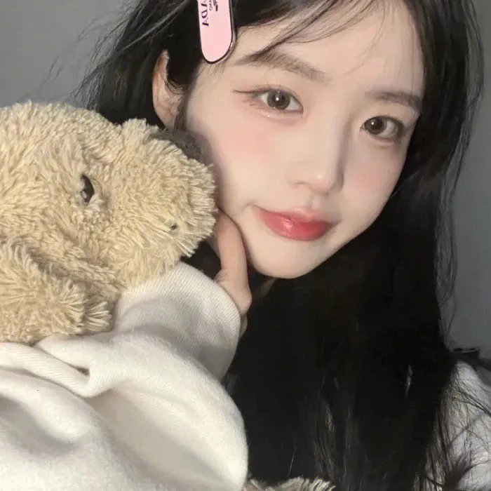艾米莉亚·佩雷斯
